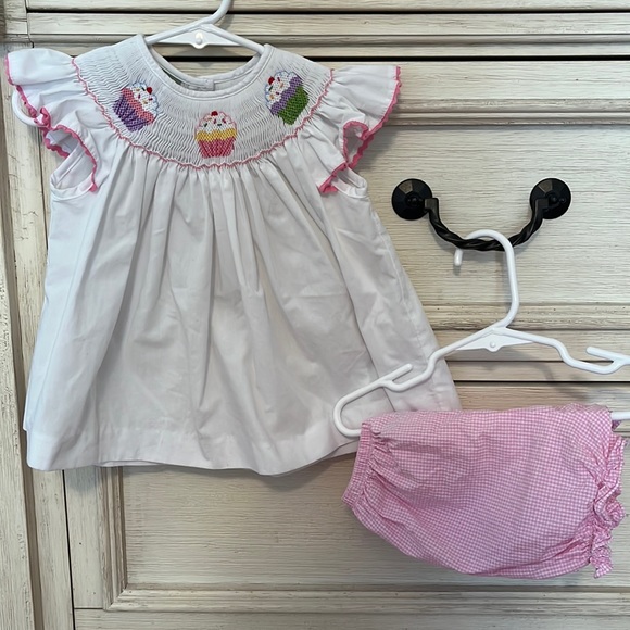 velani classics Other - Velani Classics smocked cupcake shirt & bloomer set - 18 months. Great for bday